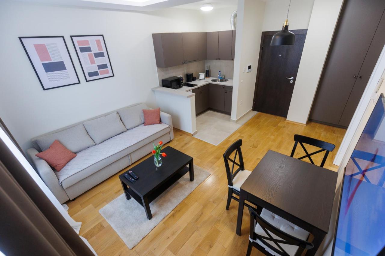 Black & White Apartment Subotica Exterior photo